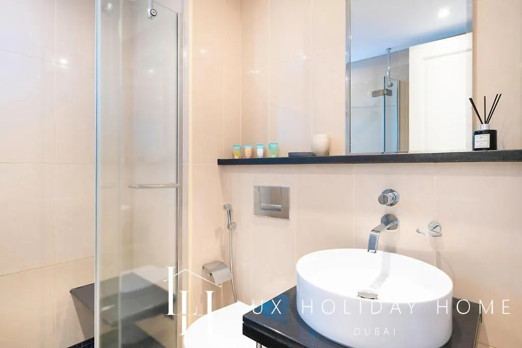Lux The Bonnington Jlt Suite Dubai United Arab Emirates